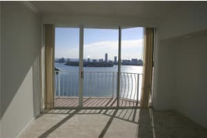 7601 E Treasure Dr APT 2321, North Bay Village, FL 33141, Sold 03/18/22