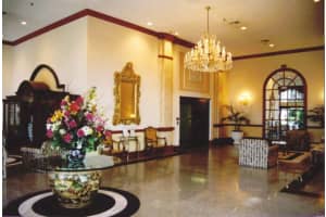 7601 E Treasure Dr APT 2321, North Bay Village, FL 33141, Sold 03/18/22