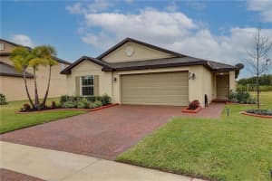 916 Bent Creek Dr, Fort Pierce, FL 34947, Sold 03/23/22