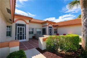 8072 Summer Shores Dr, Delray Beach, FL 33446, Sold 05/02/22