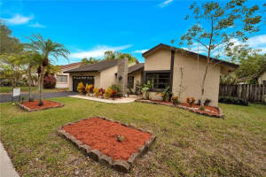 504 NW 102nd Way, Plantation, FL 33324, Sold 04/06/22