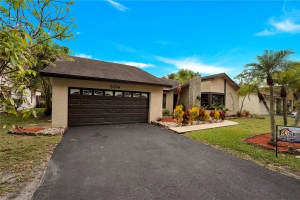 504 NW 102nd Way, Plantation, FL 33324, Sold 04/06/22