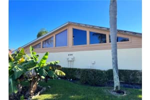 4347 Woodstock Dr, West Palm Beach, FL 33409, Sold 03/16/22