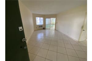 18740 NE 18th Ave APT 143, Miami, FL 33179, Sold 04/13/22