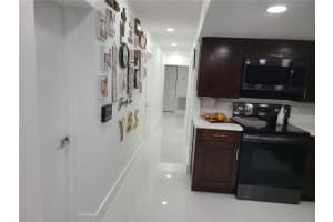 6609 NW 80th Ct, Tamarac, FL 33321, Sold 03/07/22