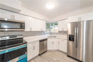 330 NW 40th St, Pompano Beach, FL 33064, Sold 03/09/22