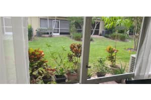 352 SW 121st Terrace, Pembroke Pines, FL 33025, Sold 03/23/22