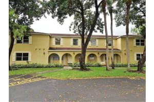 10792 La Placida Dr, Coral Springs, FL 33065, Sold 03/09/22