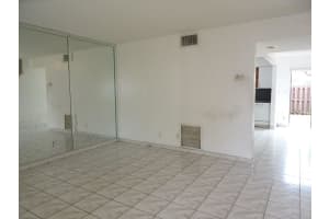 10792 La Placida Dr, Coral Springs, FL 33065, Sold 03/09/22