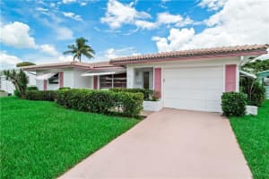 4916 NW 52nd St, Tamarac, FL 33319, Sold 06/06/22