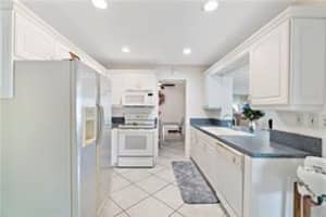 4916 NW 52nd St, Tamarac, FL 33319, Sold 06/06/22