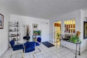 704 SE 2nd Ave, Deerfield Beach, FL 33441, Sold 03/14/22