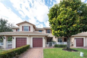 3367 Lakeside Dr, Davie, FL 33328, Sold 03/04/22