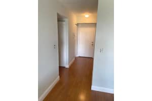 206 SE 10th St, Dania Beach, FL 33004, Sold 05/26/22