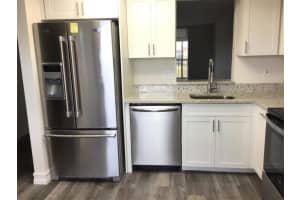 7220 Lake Cir Dr, Margate, FL 33063, Sold 07/25/22