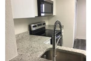 7220 Lake Cir Dr, Margate, FL 33063, Sold 07/25/22