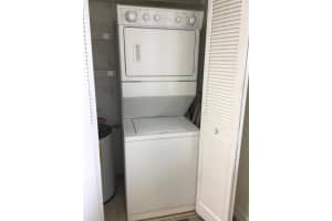 7220 Lake Cir Dr, Margate, FL 33063, Sold 07/25/22