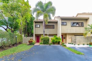 81 NE 17th Ct, Fort Lauderdale, FL 33305, Sold 04/01/22