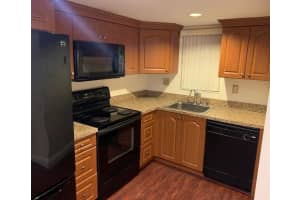 3300 W Rolling Hills Cir APT 507, Davie, FL 33328, Sold 03/03/22