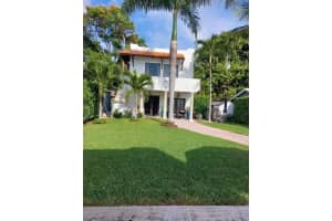 807 Ardmore Rd, West Palm Beach, FL 33401, Sold 03/09/22
