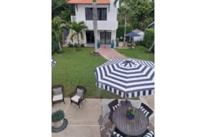 807 Ardmore Rd, West Palm Beach, FL 33401, Sold 03/09/22