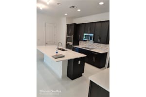 8425 NW 39th Ct, Coral Springs, FL 33065, Sold 02/10/22