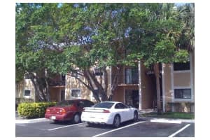 300 Palm Cir W APT 202, Pembroke Pines, FL 33025, Sold 04/30/22