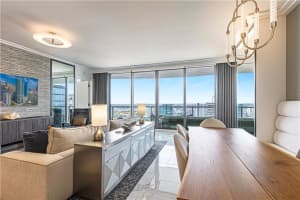 100 E Las Olas Blvd #2702, Fort Lauderdale, FL 33301, Sold 03/28/22