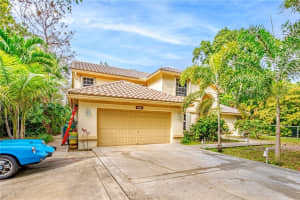 5317 NW 67th Ave, Lauderhill, FL 33319, Sold 03/31/22