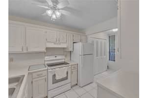 5611 Coral Lake Dr #111, Margate, FL 33063, Sold 03/30/22
