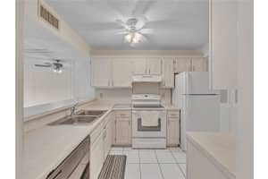 5611 Coral Lake Dr #111, Margate, FL 33063, Sold 03/30/22