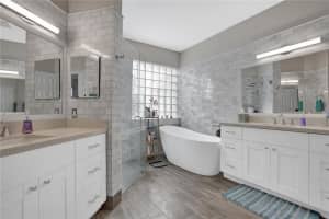 7127 NW 78th Pl, Parkland, FL 33067, Sold 03/07/22