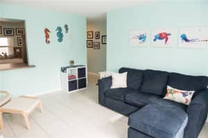 5258 NE 6th Ave E17, Oakland Park, FL 33334, Sold 06/09/22