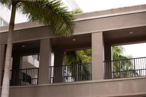 2421 NE 65th St APT 318, Fort Lauderdale, FL 33308, Sold 02/28/22