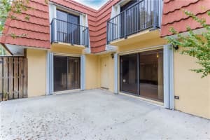 9939 NW 6th Ct, Plantation, FL 33324, Sold 03/07/22