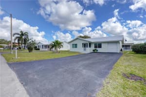 9804 Westwood Dr, Tamarac, FL 33321, Sold 03/31/22