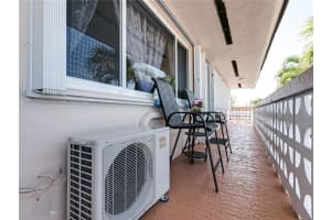 815 SW 10th Terrace #14v, Hallandale Beach, FL 33009, Sold 04/12/22