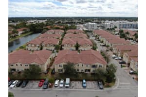 9075 Preston Pl, Tamarac, FL 33321, Sold 04/01/22