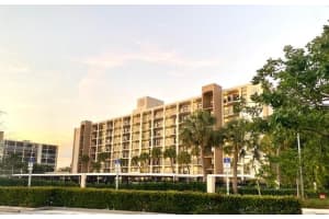 1629 Riverview Rd APT 218, Deerfield Beach, FL 33441, Sold 03/17/22