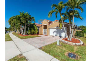 19853 SW 7th Pl, Pembroke Pines, FL 33029, Sold 04/01/22