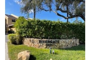 1301 N Riverside Dr APT 8, Pompano Beach, FL 33062, Sold 03/18/22