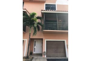 9876 Hammocks Blvd Apt 104-54, Miami, FL 33196, Sold 05/20/22