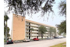 220 SW 9th Ave APT 320, Hallandale Beach, FL 33009, Sold 03/08/22