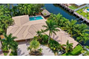 2750 NE 52nd St, Fort Lauderdale, FL 33308, Sold 03/29/22
