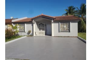 17227 NW 74th Path, Hialeah, FL 33015, Sold 03/25/22