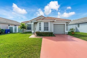 16540 NW 24th St, Pembroke Pines, FL 33028, Sold 04/01/22
