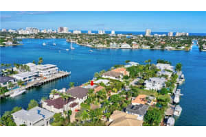 1725 SE 13th St, Fort Lauderdale, FL 33316, Sold 05/13/22