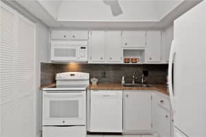 2306 SW 81st Way #9, North Lauderdale, FL 33068, Sold 03/23/22