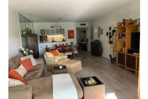 451 Ives Dairy Rd a 101, Miami, FL 33179, Sold 04/14/22