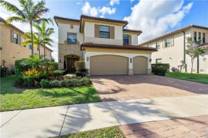 8307 NW 112th Ln, Parkland, FL 33076, Sold 04/11/22